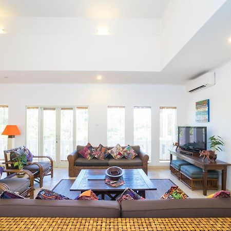 Beach Melati Apartments Легиан Экстерьер фото