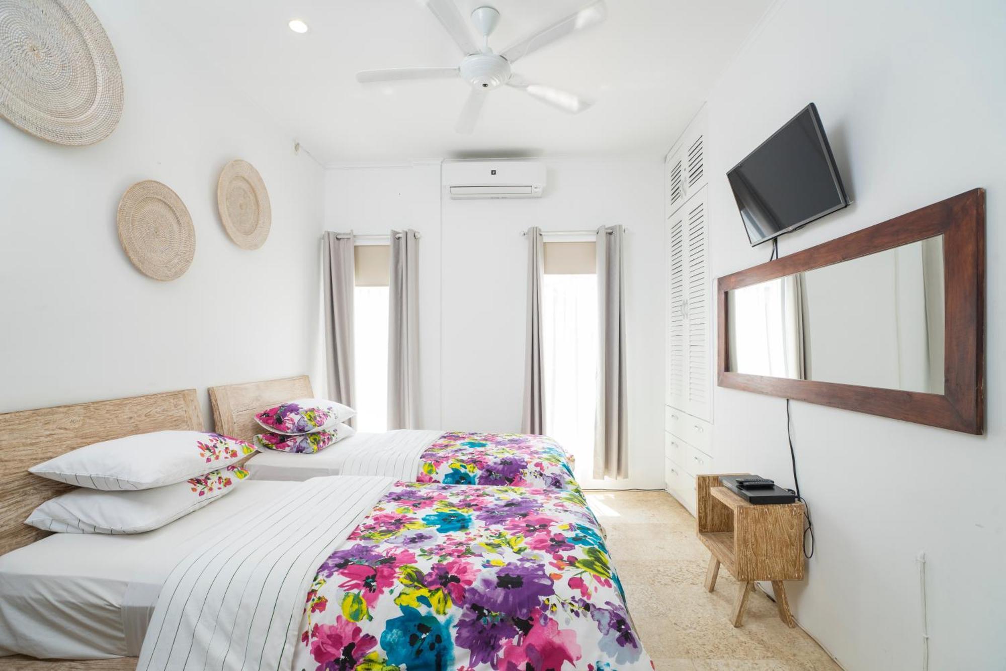 Beach Melati Apartments Легиан Экстерьер фото