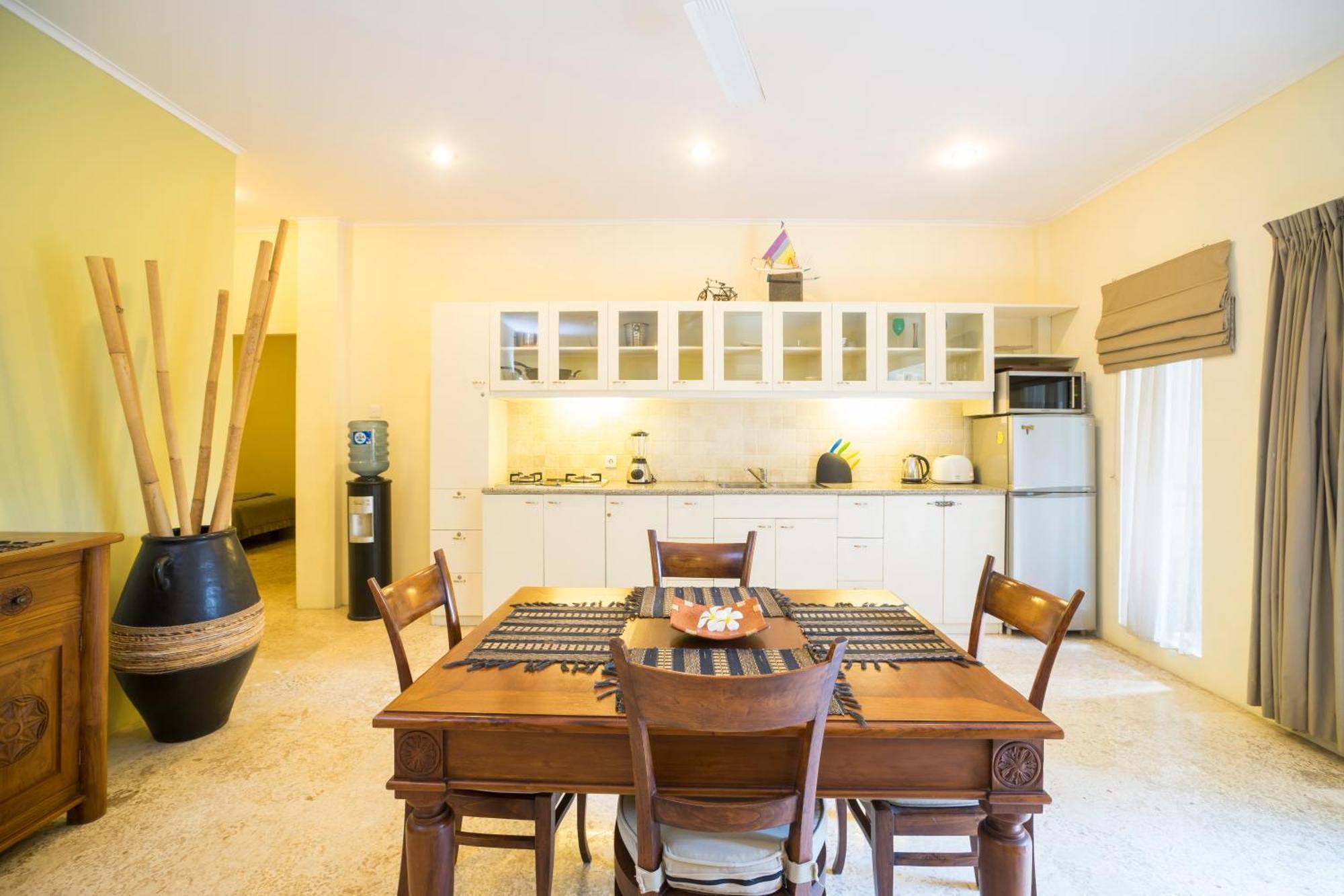 Beach Melati Apartments Легиан Экстерьер фото