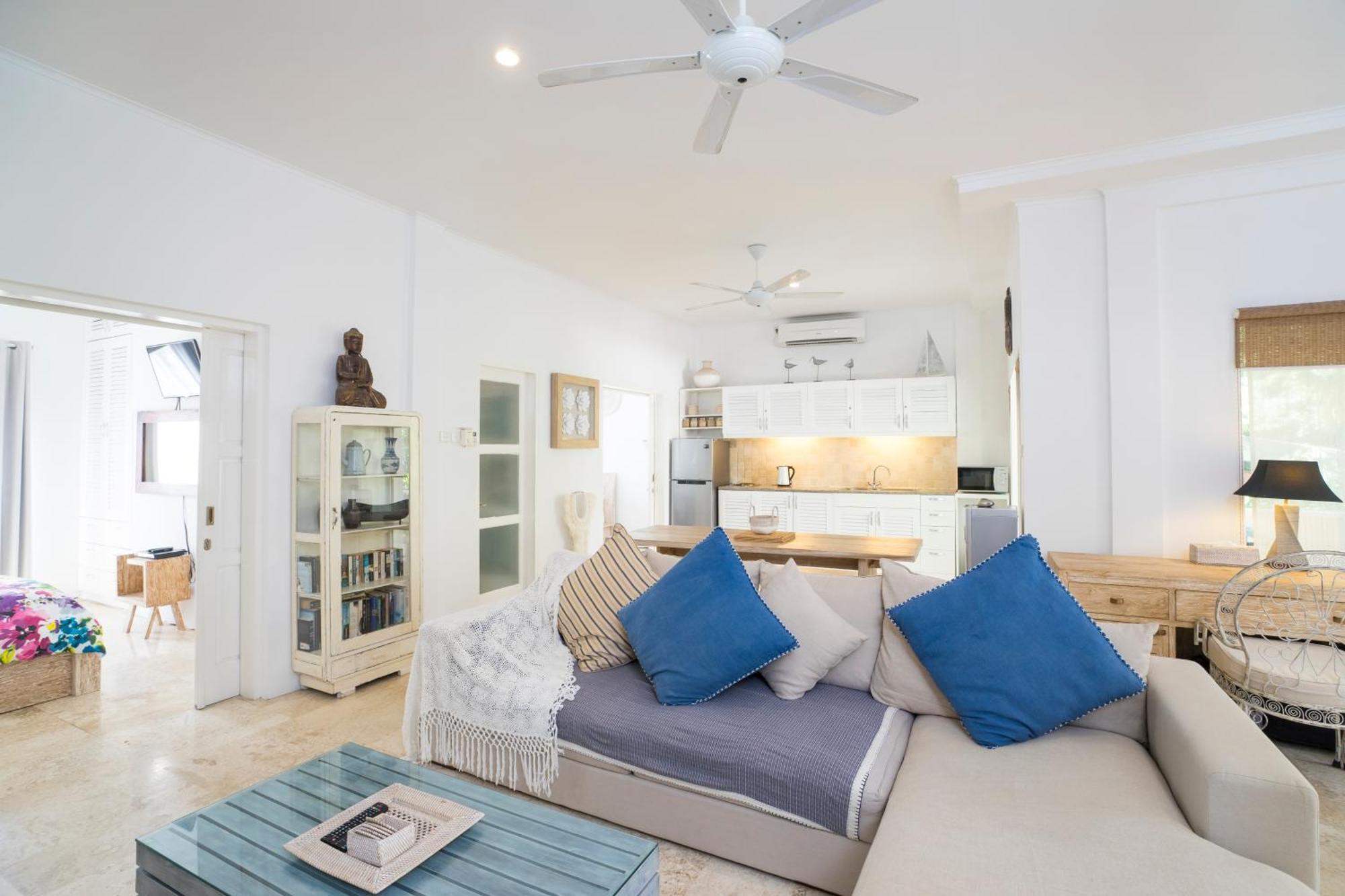 Beach Melati Apartments Легиан Экстерьер фото
