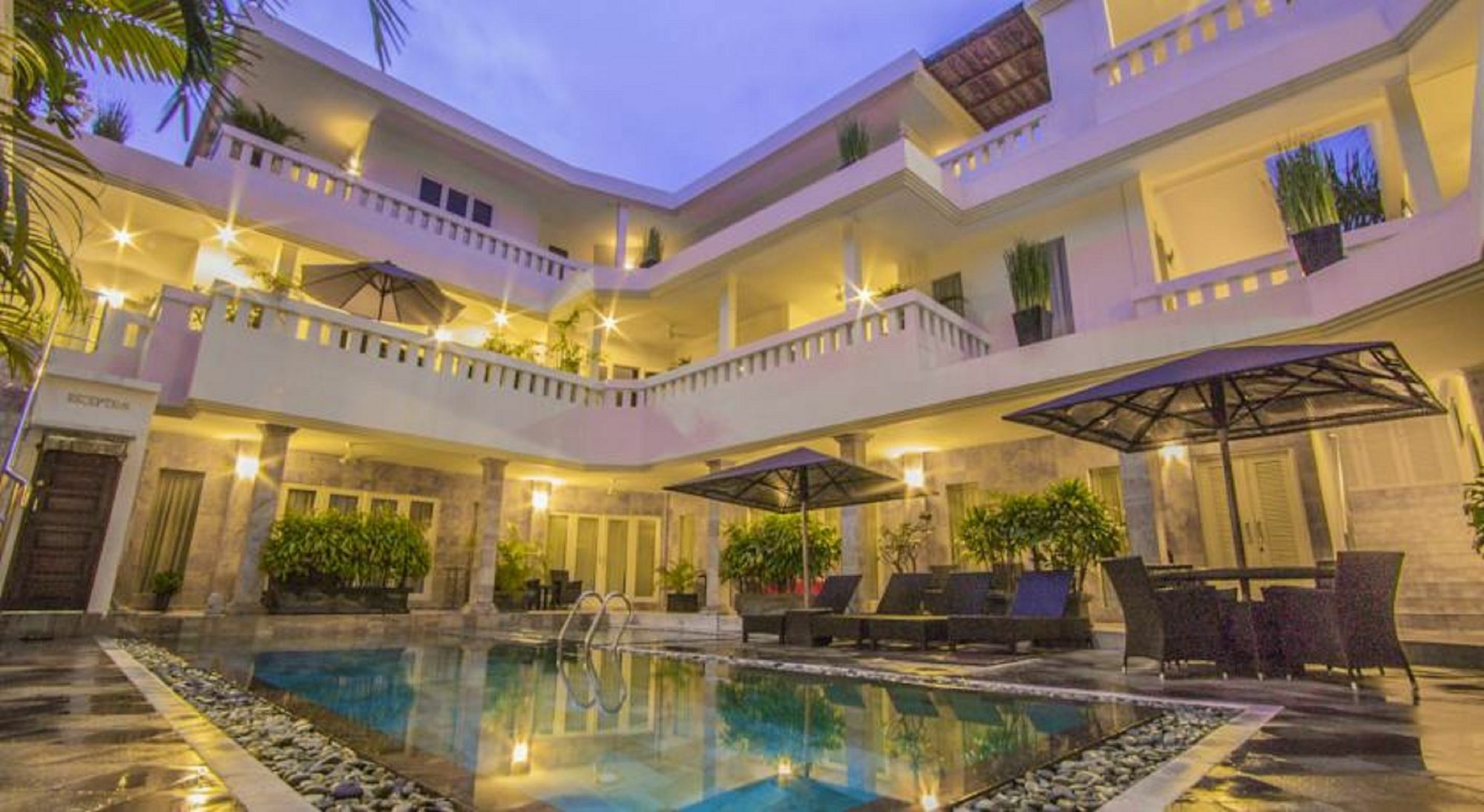 Beach Melati Apartments Легиан Экстерьер фото