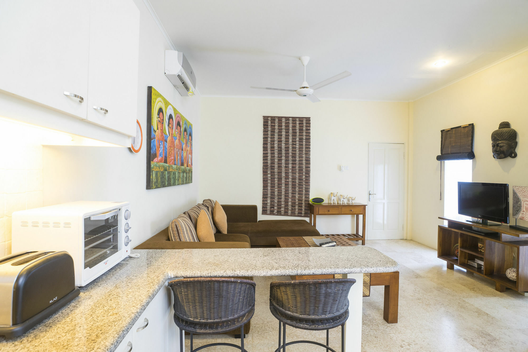 Beach Melati Apartments Легиан Экстерьер фото