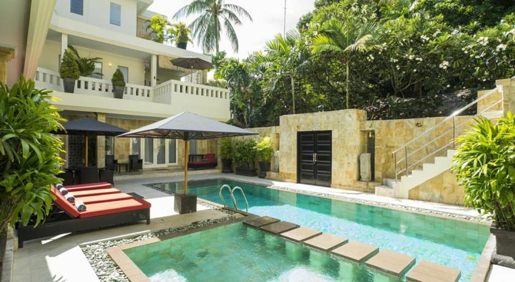 Beach Melati Apartments Легиан Экстерьер фото